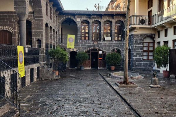 Dengbej Evi Turu